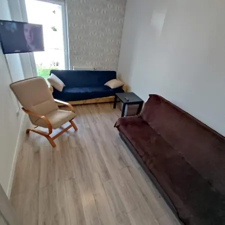 1120 Smialego 41 - Tanie Pokoje W Apartamencie - Samodzielne Zameldowanie - Self Check In Poznan Exterior photo